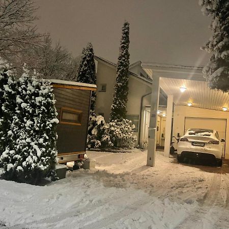 Saunallinen Vierasmaja 1 Km Foeriltae Aurajoelta Turku Buitenkant foto